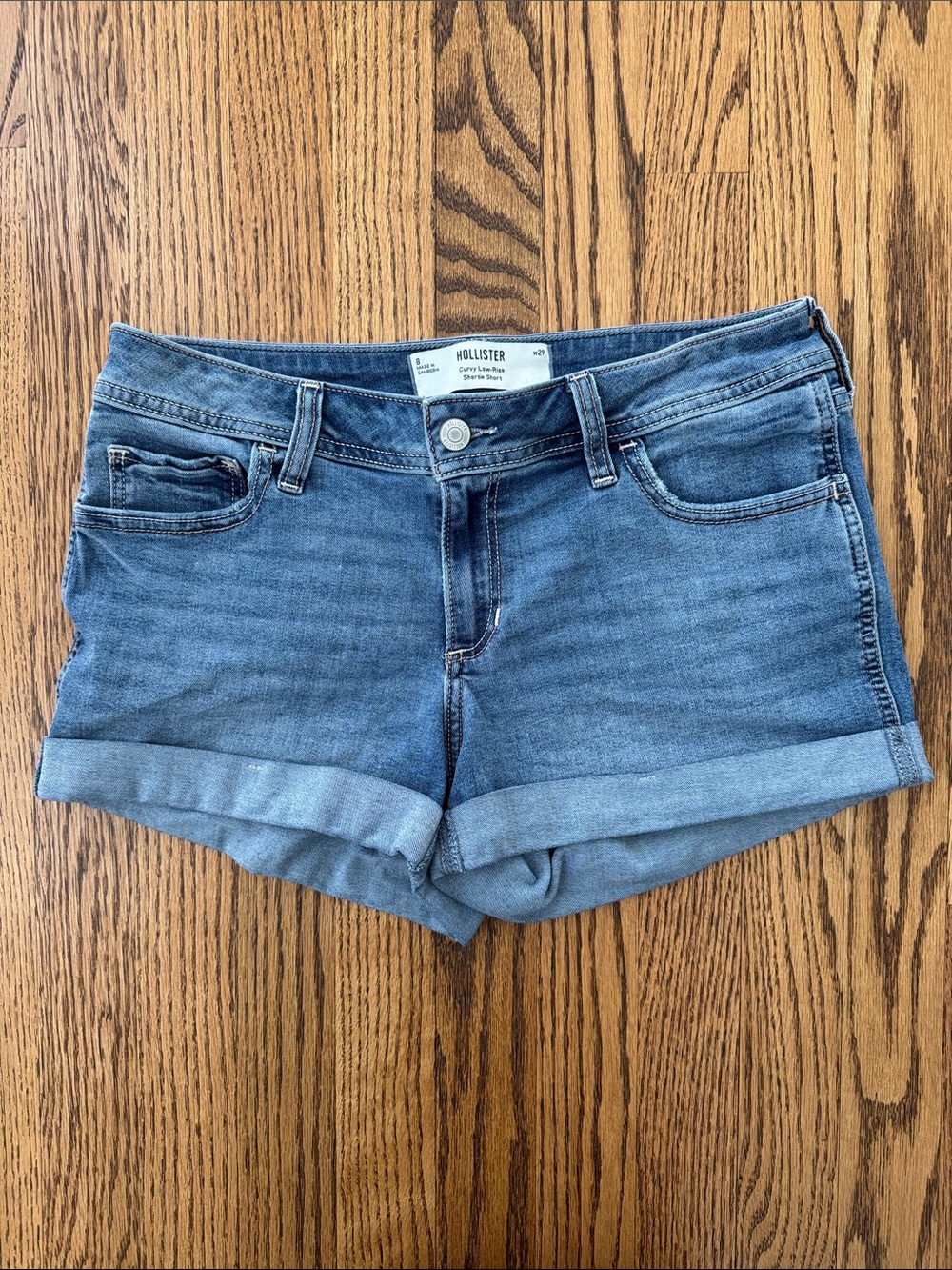 Hollister Women's Rolled-Hem Denim Shorts in Light Blue Wash